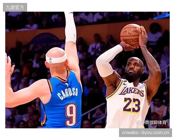 卫冕冠军雷霆队在季后赛初期展现了强大的统治力，横扫了太阳与湖人。